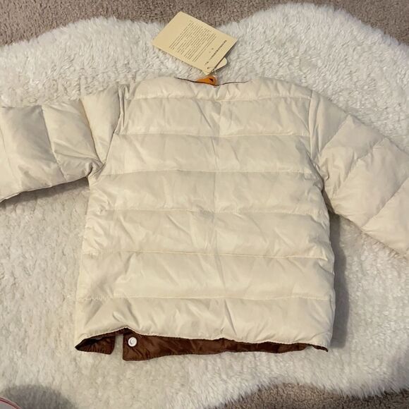 Puffer Jacket Fits Like a Size 12-18 Months. - Picture 7 of 9